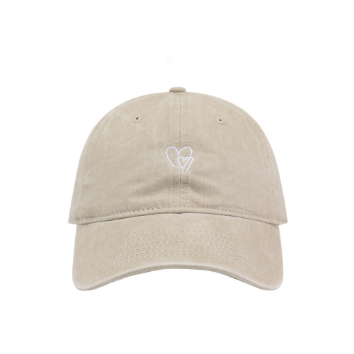 Baseball cap for women with heart embroidery, soft top, versatile duckbill cap, couple outdoor sun protection UV shield retro sun hat