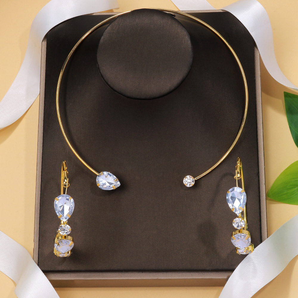 Europa y los Estados Unidos de nuevo conjunto de joyas de diamante de amor pendientes de gota de agua simple collar accesorios de novia conjunto de joyas