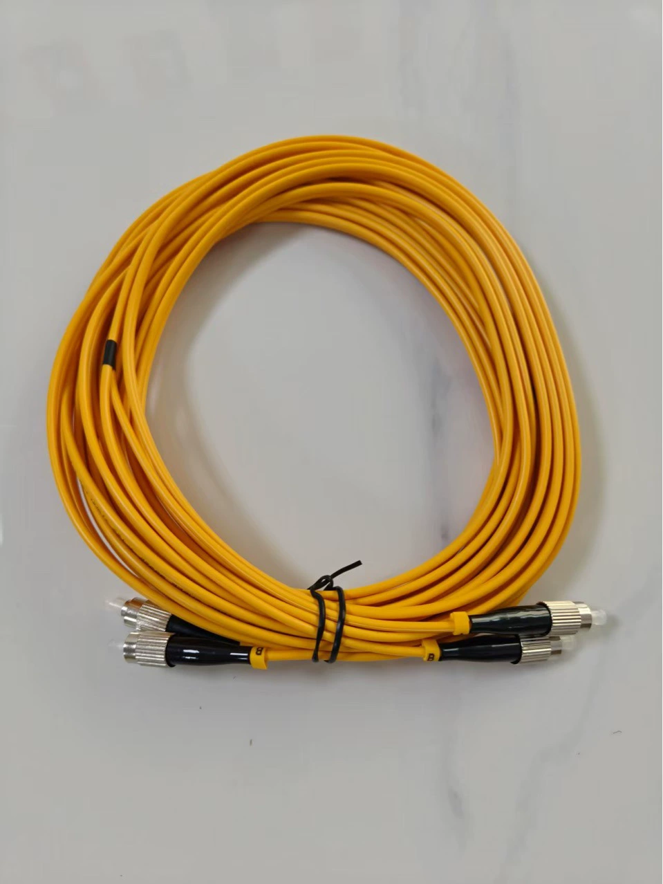 Поставка производителя FC/UP-FC/UPC двухъядерный одномодовый оптоволоконный патч-корд 3m с разъемом класса оператора оптоволоконный патч-корд