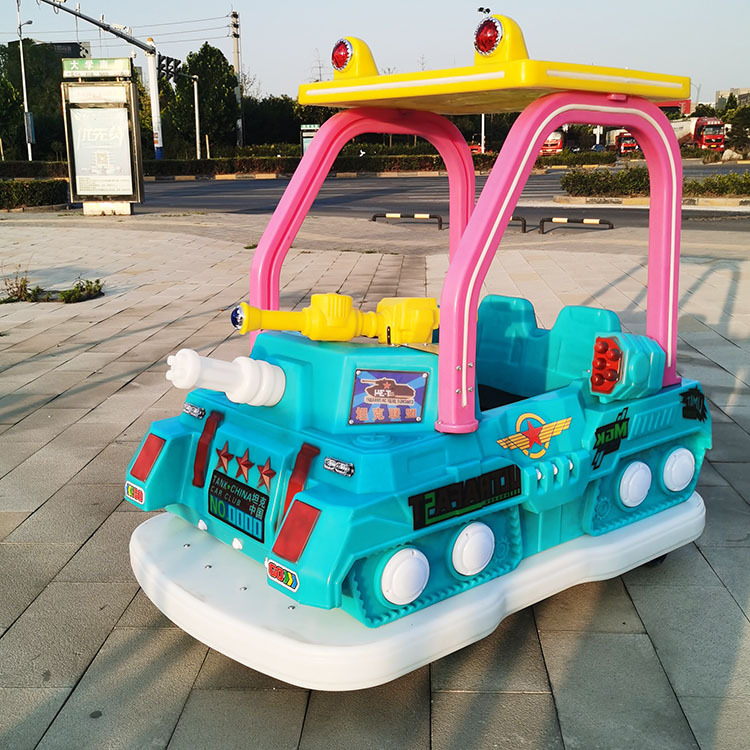 Vehículo todoterreno al aire libre para niños karting eléctrico mayorista para dos personas puede sentarse en línea cuadrada popularidad de los fabricantes de automóviles de choque