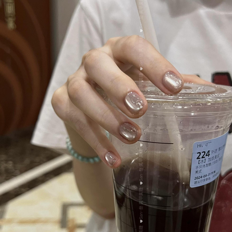 Aurora Cat's Eye Glass Beads Hand-worn Armor Finished Fake Nail Nail Patch Short White High-end Boutique