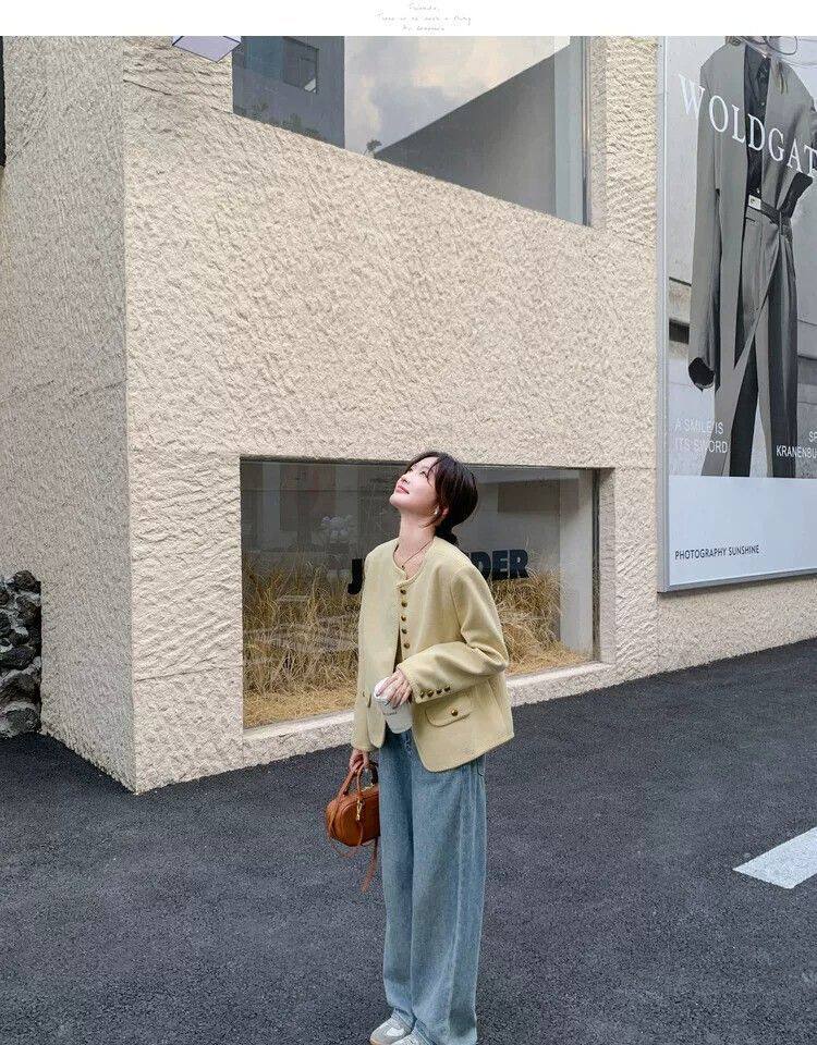 Áo khoác nữ dáng ngắn cổ tròn phong cách retro thanh lịch, form rộng, chất liệu tweed — Ren vàng chi tiết 8
