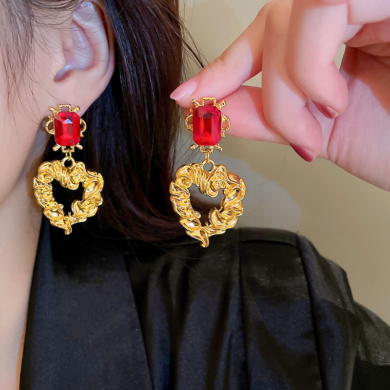 Vintage Style Heart Shape Alloy Plating Artificial Rhinestones Womenu0027S Earrings 1 Pair