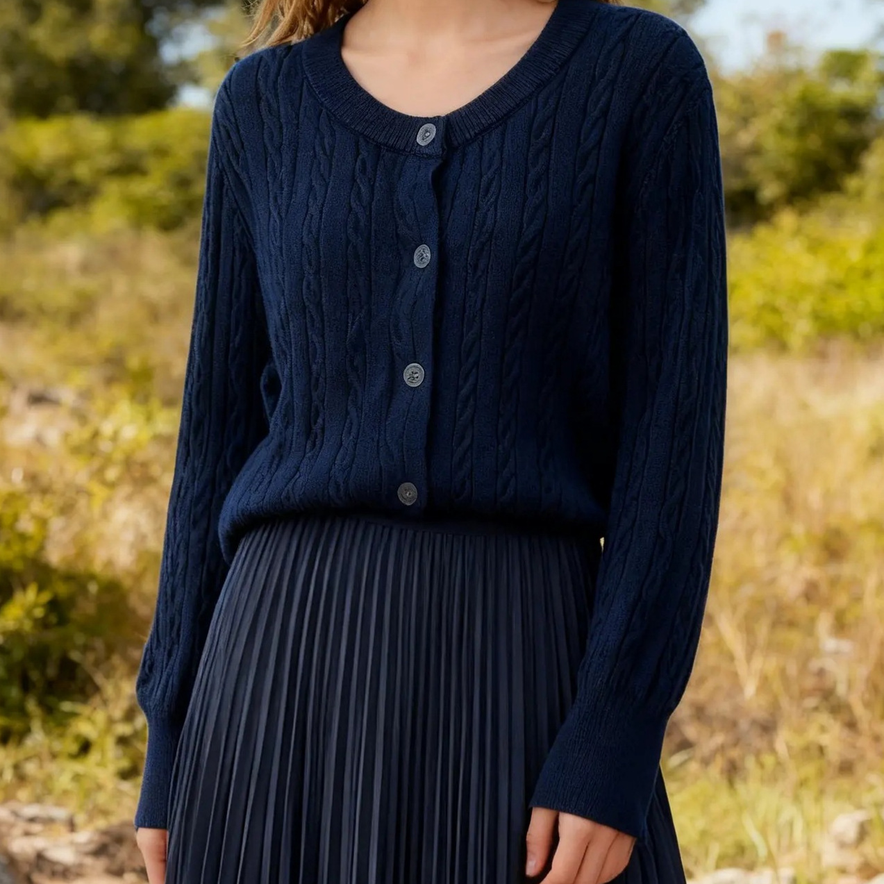 chic韩系长袖麻花针织衫女秋季2025新款刺绣修身显瘦短款外搭开衫