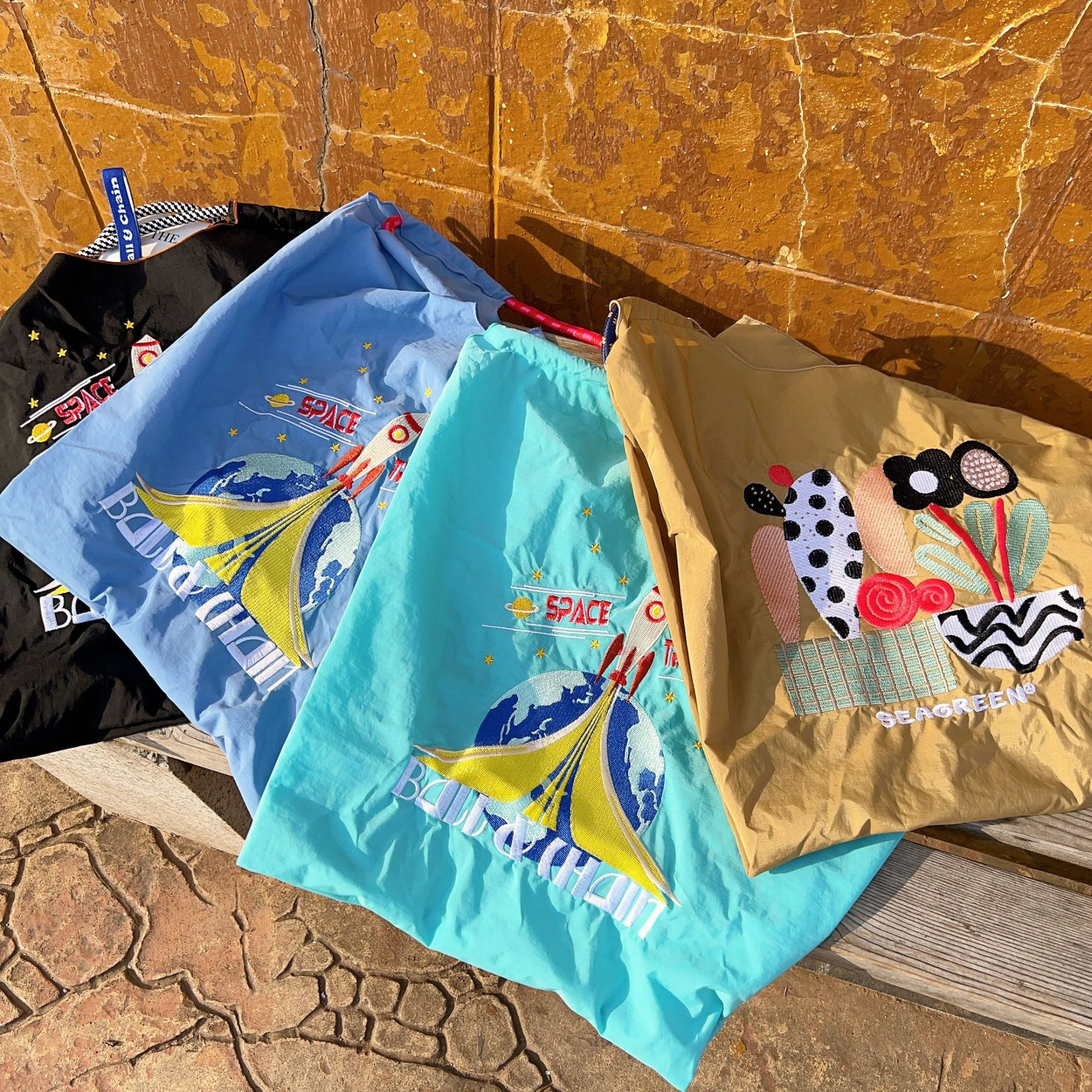 【大號】刺繡包包女春秋購物袋休閒手提單肩包簡約通勤百搭大容量