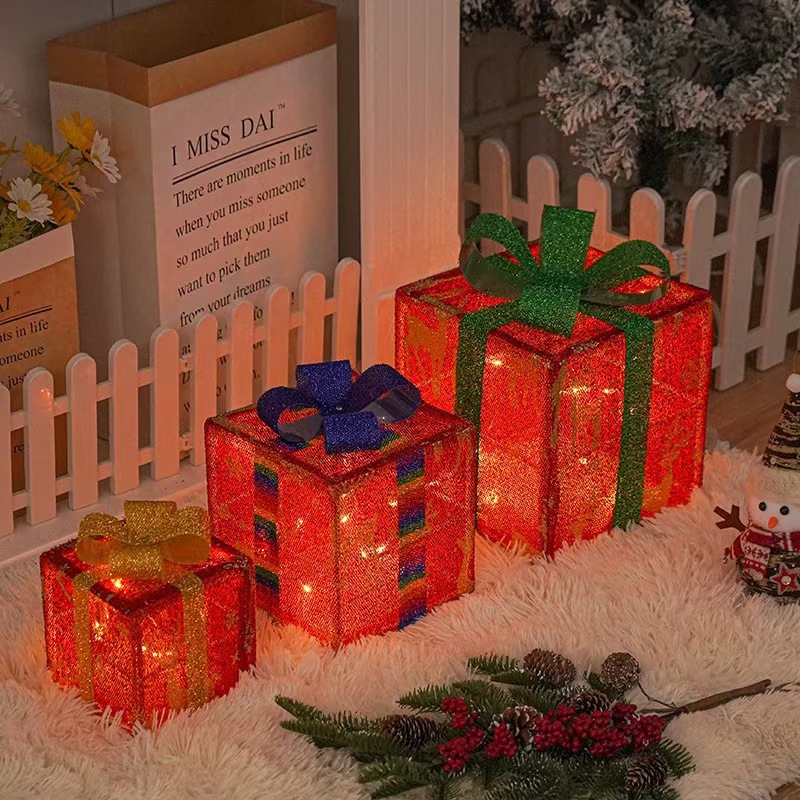 新しいクリスマスギフトボックス3点セット クリスマスギフトボックス 誕生日パーティー ライトデコレーション小道具 クリスマスライト ギフトオーナメント|undefined