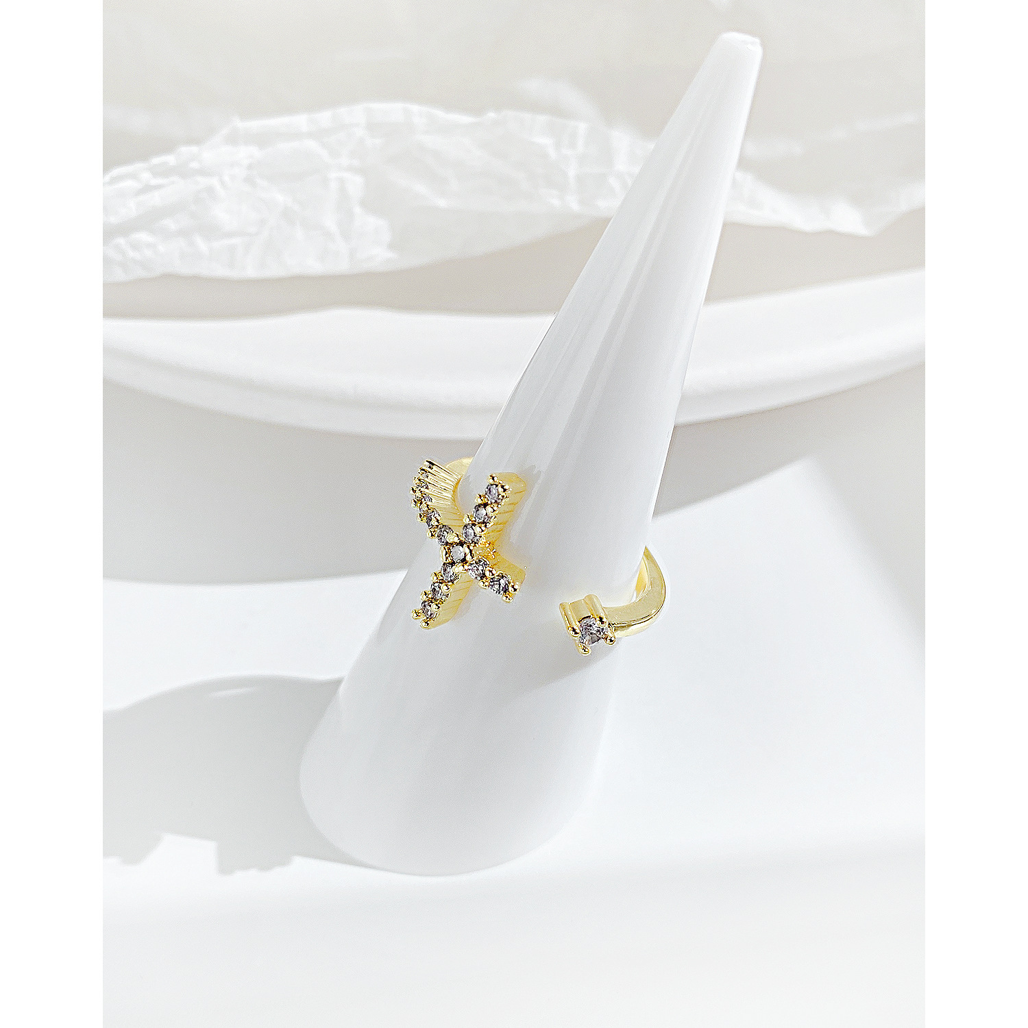 OPK飾品批發(fā)歐美跨境創(chuàng)意十字架微鑲鋯石指環(huán)時(shí)尚百搭開(kāi)口銅戒指