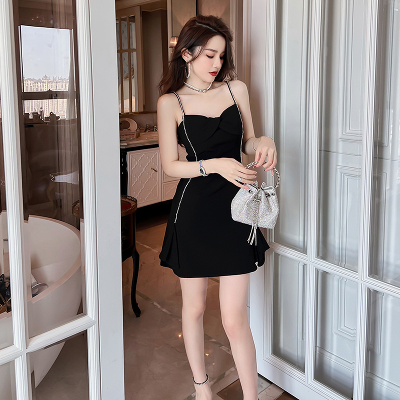 C9980 1110K ÁO HAI DÂY NỮ CHOTDNG MÙA HÈ HAI DÂY HỞ VAI THỜI TRANG NỮ G04 SẢN PHẨM MỚI