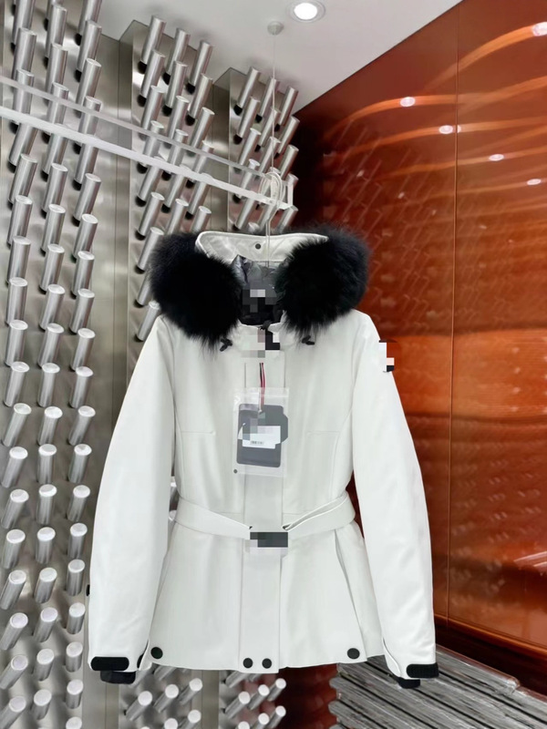 2025新款蒙家滑雪服高版本高海拔保持温暖干爽女款保暖防风羽绒服|undefined
