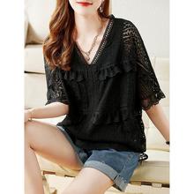 胖MM2-300斤大码绣花蕾丝V领短袖衬衫中长款宽松时尚洋气雪纺衫女