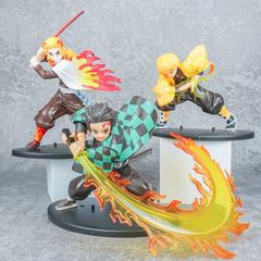 アニメの手は火の神炭治郎と戦います。