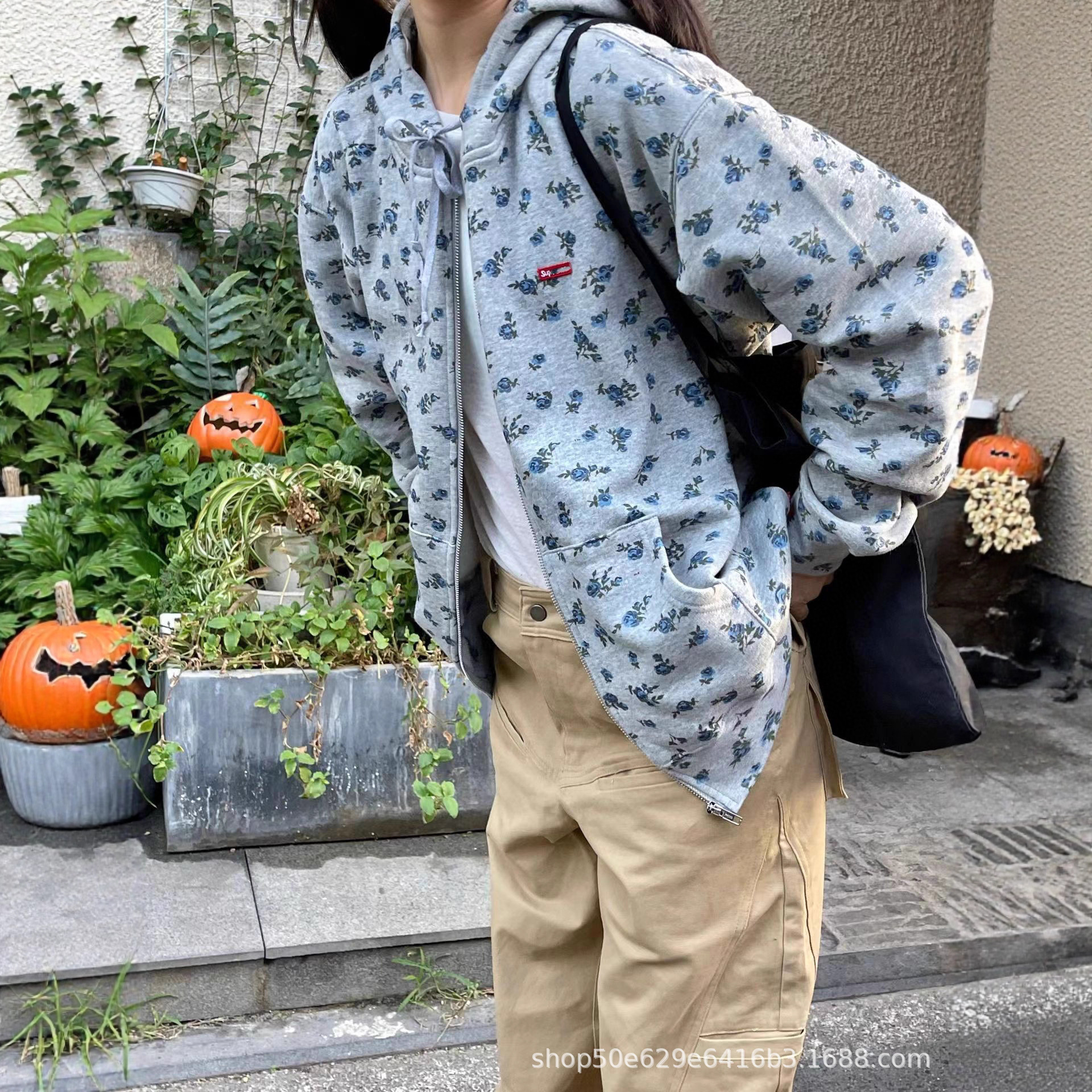 2025 Early Spring Fashion New Supr Small Floral Print Zipper Hooded Sweatshirt Fleece-Lined Jacket Fleece Top for Women