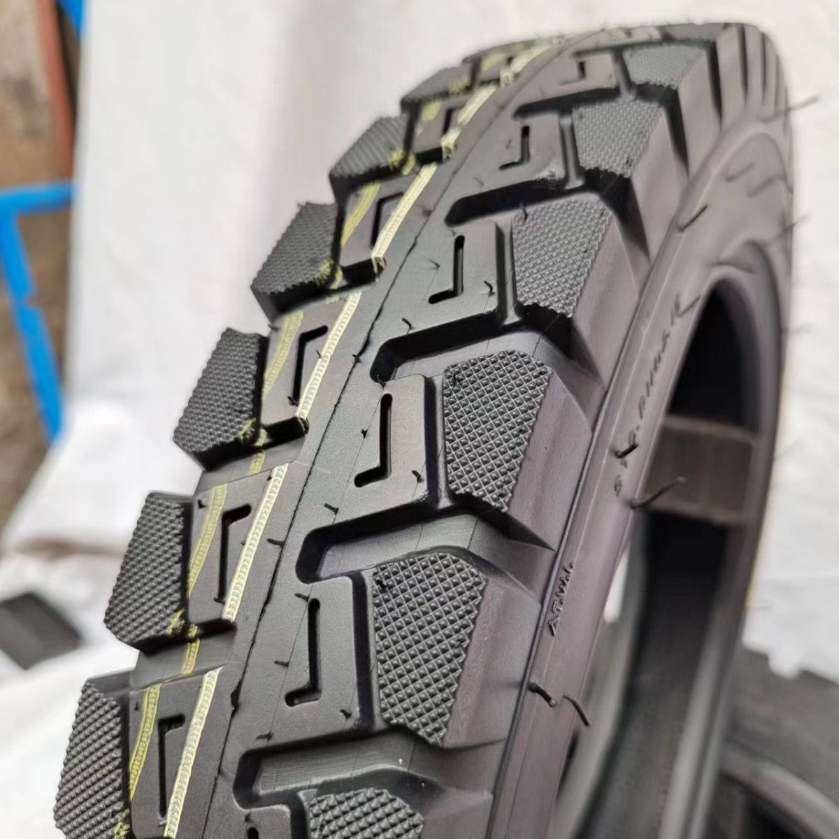 Tricycle tire inner and outer tube 300/3.75/4.00/5.00-12 thick wear-resistant anti-skid explosion-proof steel wire 8 layers