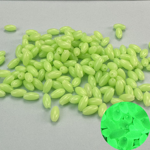 Eye-catching beans and olives, long cylindrical floating tail, eye-catching beans and soy fish float accessories, fishing gear accessories, luminous beads