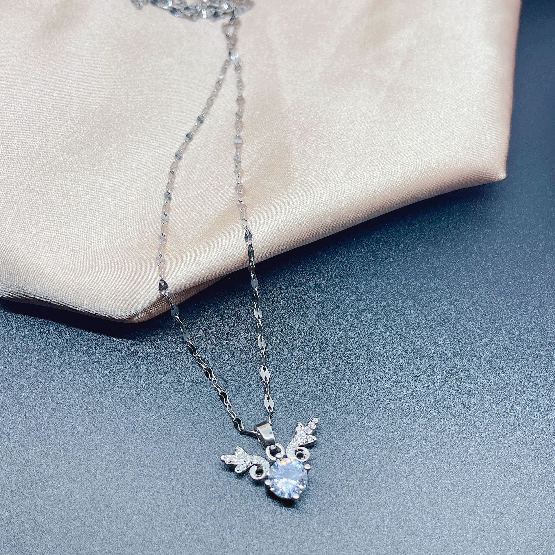 73399167319D7B8B0E257824AC1CD3