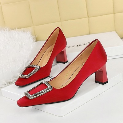 6186-K66 European and American style banquet spring and autumn women&apos;s shoes with thick heels, high heels, silk, sm