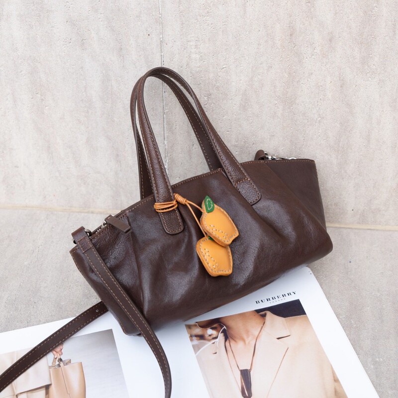 Crystal Vegetable-Tanned Cowhide Pleated Vegetable Basket New Women's Bag Autumn and Winter New Trendy High-End Single Shoulder Slanted Women's Bag Crystal Vegetable-Tanned Cowhide Pleated Vegetable Basket New Women's Bag Autumn and Winter New Trendy High-End Single Shoulder Slanted Women's Bag