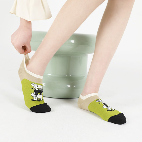 Summer cute cartoon cat print socks for women with shallow mouth boat socks thin Y-heel invisible socks non-slip sweat-absorbing socks for women