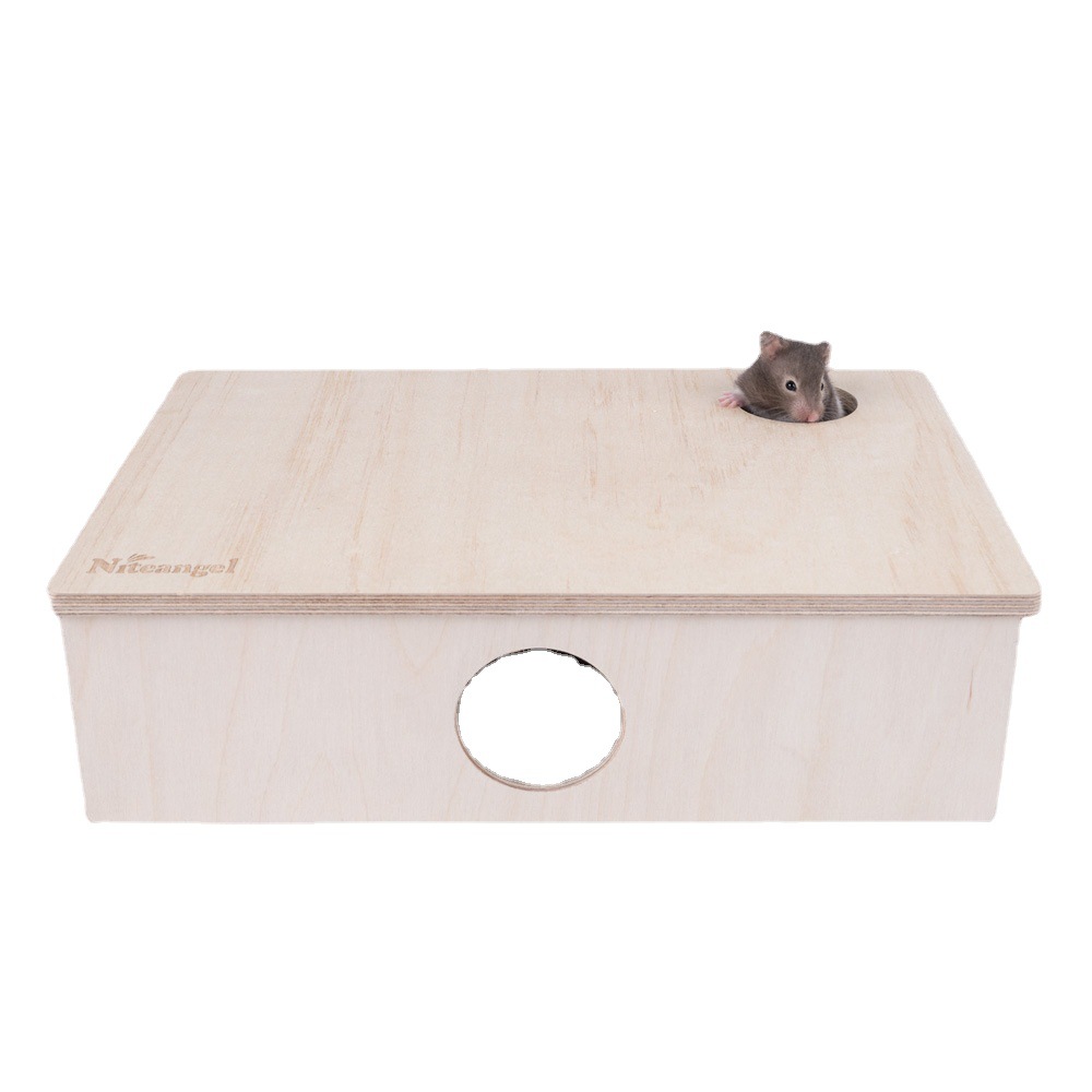 En stock Hámster nido de hámster de madera Hámster Totoro multi-dormitorio oso enano refugio casa multi-red nido de hámster de madera