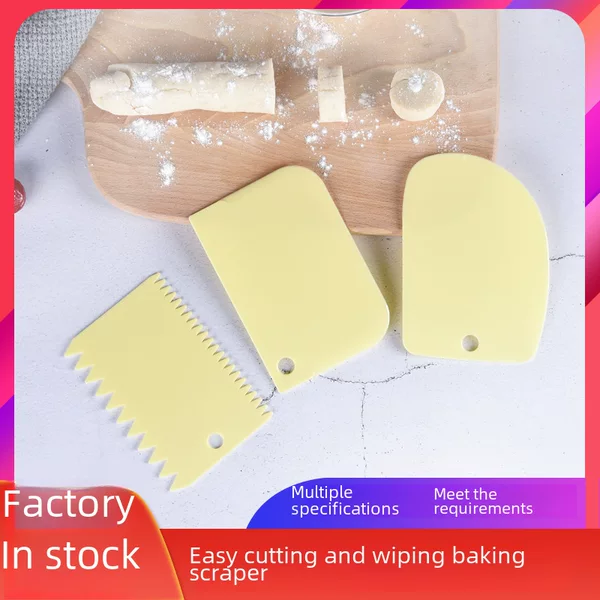 Cake cream scraper PP tooth-shaped scraping spatula scraping rice rolls cut noodles three-piece scraper baking plastic scraper