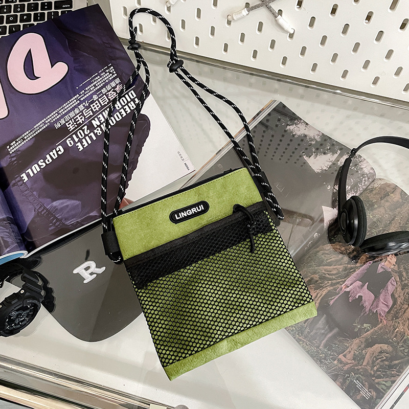 Bolso para niños coreano 2025 nueva moda moda cool bebé mochila accesorios para niños fuera mochila