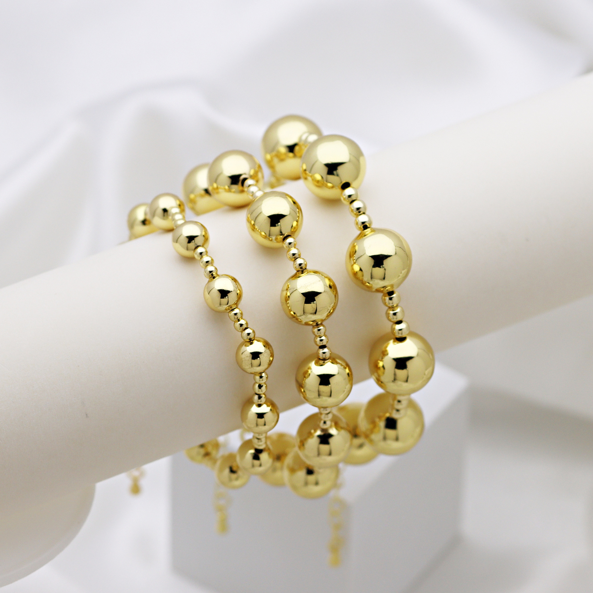 11g Weight 18K Gold Plated Plating Material Copper 18K Gold Plated Beaded Plating Round Bracelets