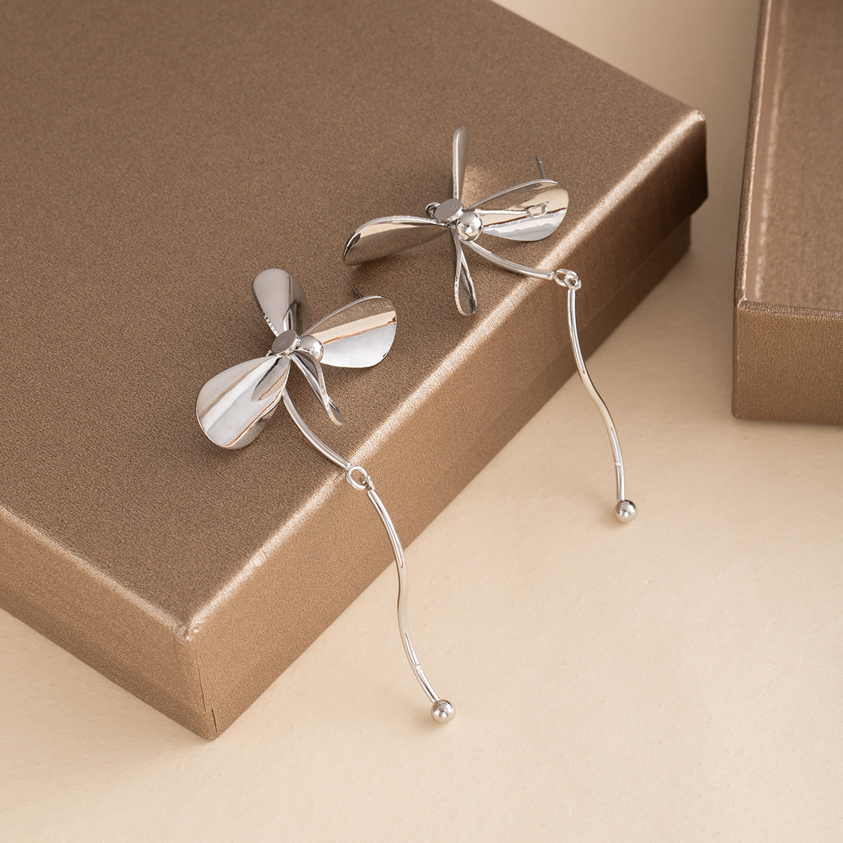 O1CN01axMrrL23pkFzaGQBW_!!2215