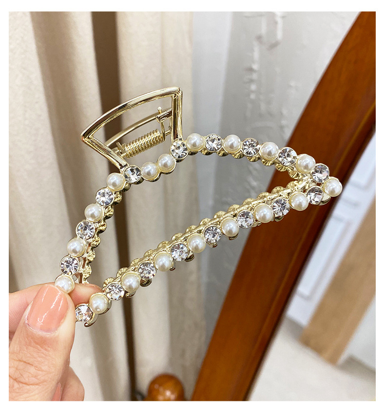 Women's Fashion Geometric Alloy Headwear Plating Artificial Rhinestones Artificial Pearl Hair Claws display picture 4