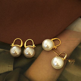 耳环;项链;耳钉