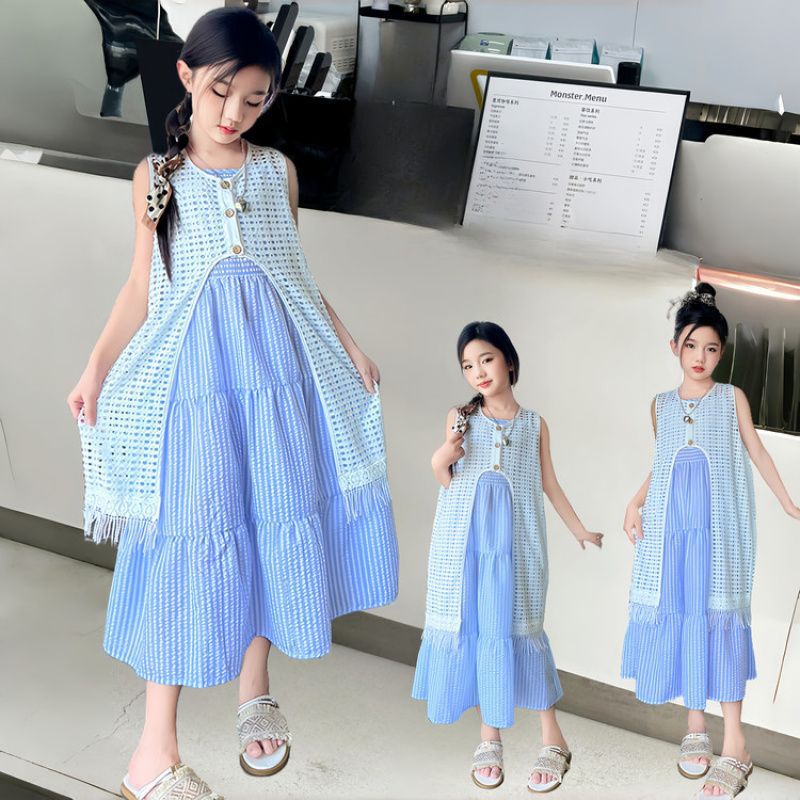 A Large Number of Ready-Made Girls' Dresses, Korean Style Outfits, Simple Children's Sleeveless Vest Dress Suits