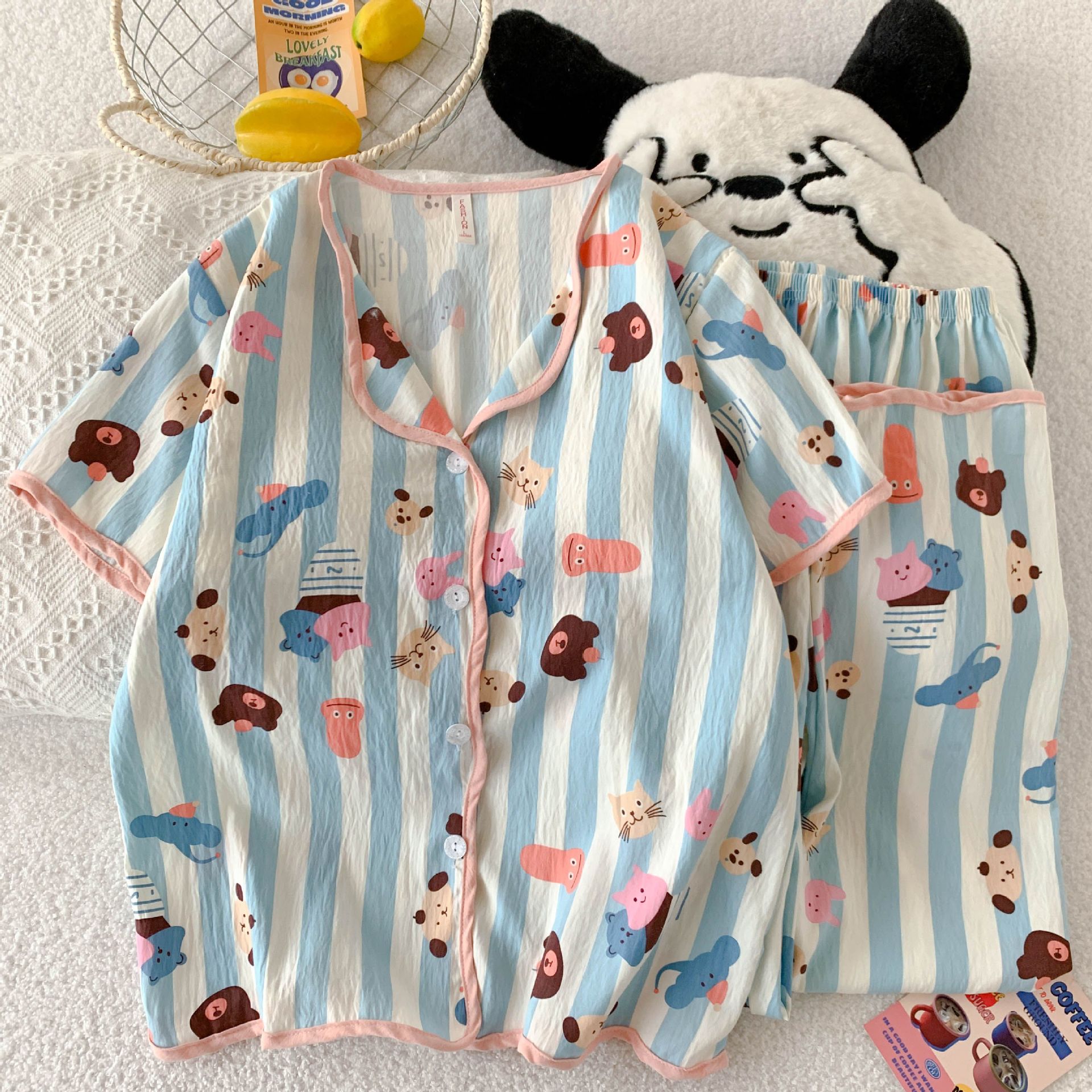 Cinturón de comercio exterior almohadilla para el pecho verano nuevo estilo doble pantalones cortos pijamas de rebeca de tres piezas algodón nube cómodo y transpirable se puede usar afuera