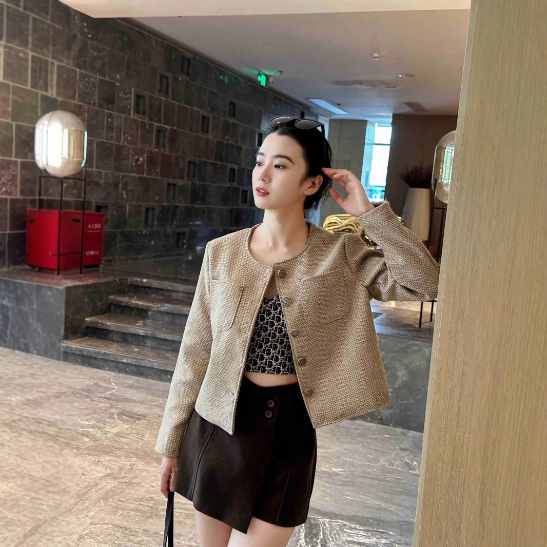 2025 Simple Brown Small Fragrance Tweed French Short Top Women's Spring New Style High-End Jacket
