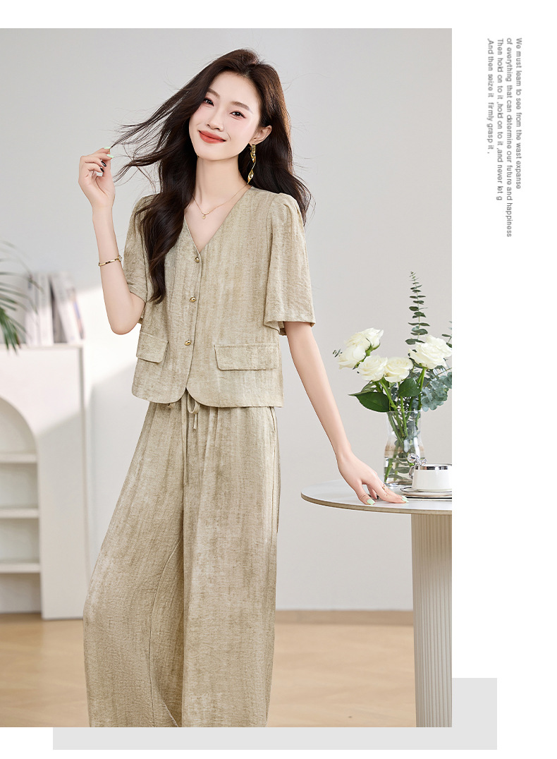 Bộ đồ công sở nữ mùa hè áo vest nhỏ phối quần ống rộng hai mảnh HE9837 — Màu hồng, Màu Kaki chi tiết 13