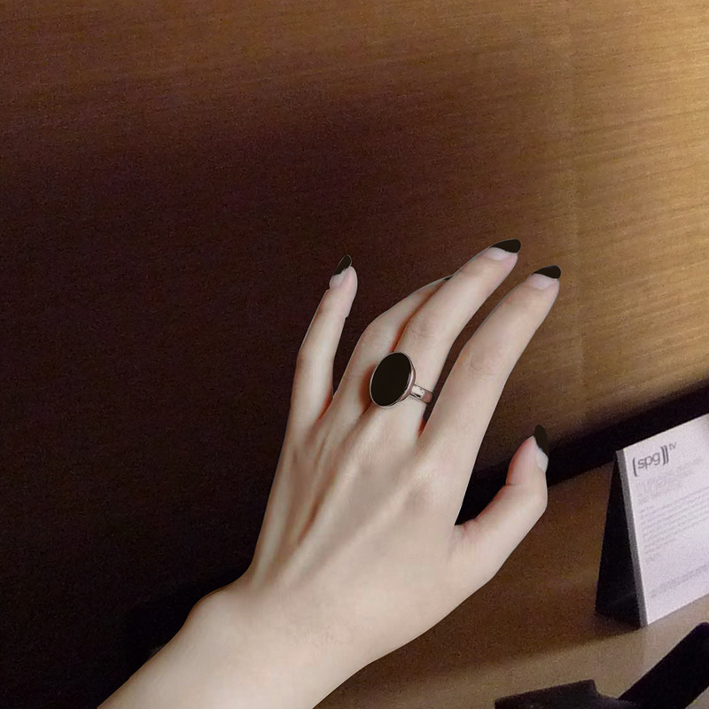 Oval Ring For Women Classic Flat Design Elegant Fine Jewelry_voghion.com