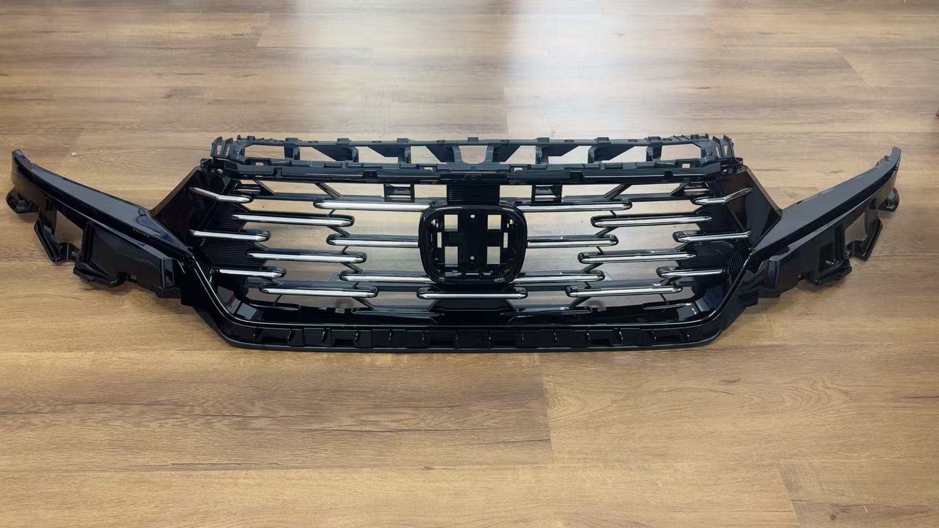 Suitable for Honda Accord 11Th Generation Half Front Bumper Front Face Modified Grille Car Air Intake Grille 2025