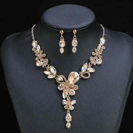 首饰套装;项链;耳环