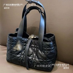 D家高品质Toujours土著包手提女包单肩腋下菱格大容量托特bag
