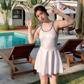 大码连体泳衣女修身显瘦小胸运动风2025ins泡温泉度假批发游泳衣