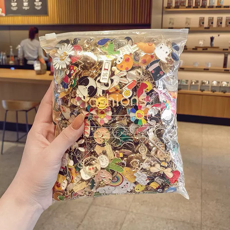 滴油卡通胸针日系可爱ins固定衣领防走光别针扣个性简约气质徽章