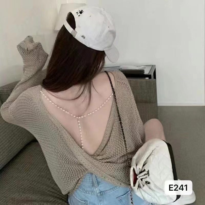 Early Autumn New Thick Knitted Mesh Cut Out Blouse with Sexy Knotted Pearl Decorative Backless Shirt Trendy White