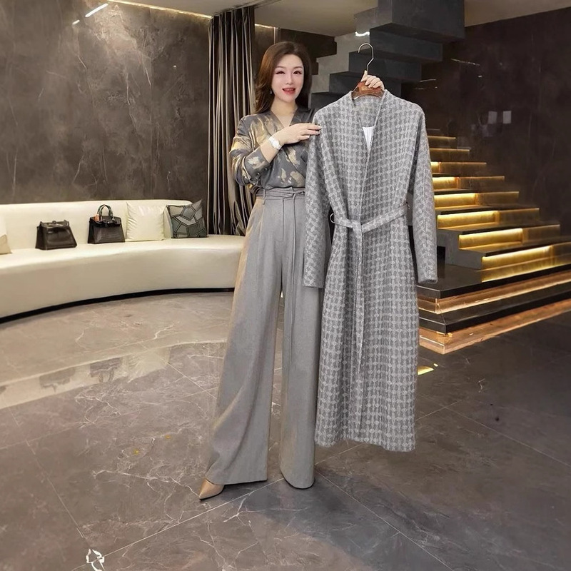 Chanel Style Right Angle Straight Shoulder Elegant Wool Coarse Flower Coat Women's Early Spring Straight Slim Fit Woven Suit Jacket Trendy