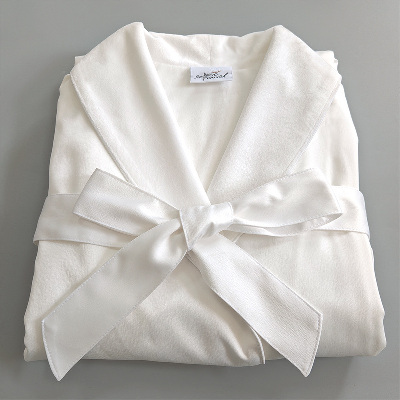 Light Luxury Satin Beauty Salon Bathrobe, Water-Absorbent Double-Layer Encrypted Thin Velvet Sleep Robe for Men and Women, New Spring and Autumn Bathrobe, in Stock Light Luxury Satin Beauty Salon Bathrobe, Water-Absorbent Double-Layer Encrypted Thin Velvet Sleep Robe for Men and Women, New Spring and Autumn Bathrobe, in Stock