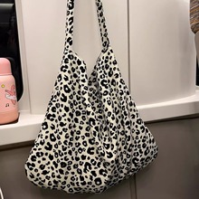 韩系小众豹纹帆布包2025新款大容量通勤百搭托特包时尚时尚单肩包