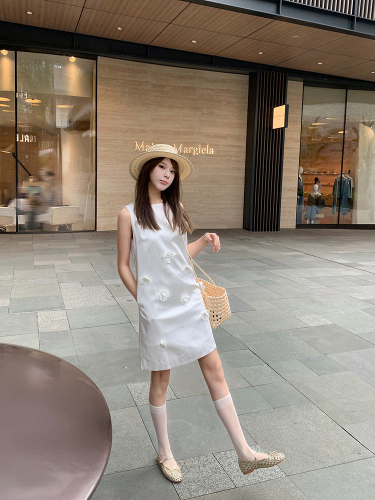 Sandal nữ quai chữ V đế bệt kiểu Pháp, mũi tròn, quai dệt nơ rỗng — vàng, trắng, bạc chi tiết 8
