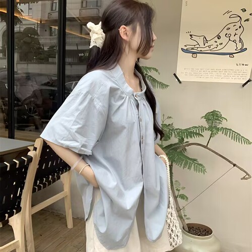 Women's Summer Round Neck Short Sleeve Shirt with Korean Design Style, Unstructured Blue Blouse, Fashion Upfit for Summer, Versatile