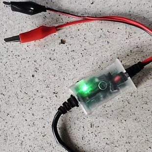 USB��늾�13.8/14.4V��܇�����Դ�U��늳س�늌����o�������ƿ