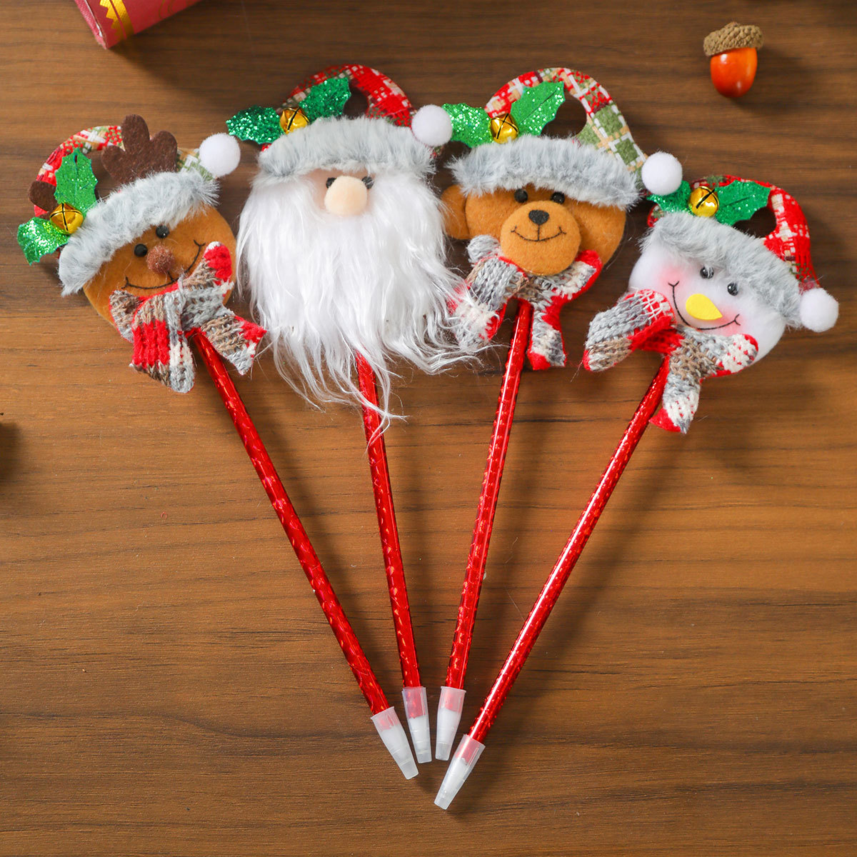 Navidad pequeño regalo de dibujos animados muñeca bolígrafo con pulverización para niños de Navidad premios de estudiantes
