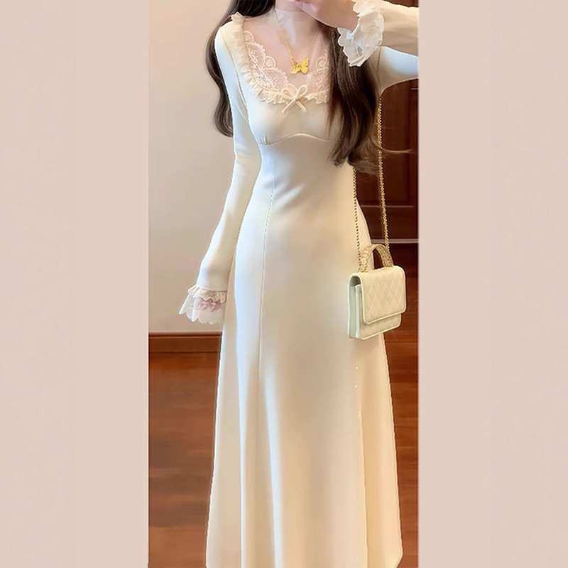 High-End French White Knitted Dress for Women in Autumn and Winter 2025 New Style with Coat and Long Skirt Underneath High-End French White Knitted Dress for Women in Autumn and Winter 2025 New Style with Coat and Long Skirt Underneath