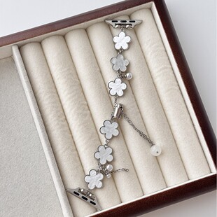 Suitable for Apple Watch Strap S10Applewatch Small Fragrance Petal Pearl Chain Metal Iwatch9 Watch Strap