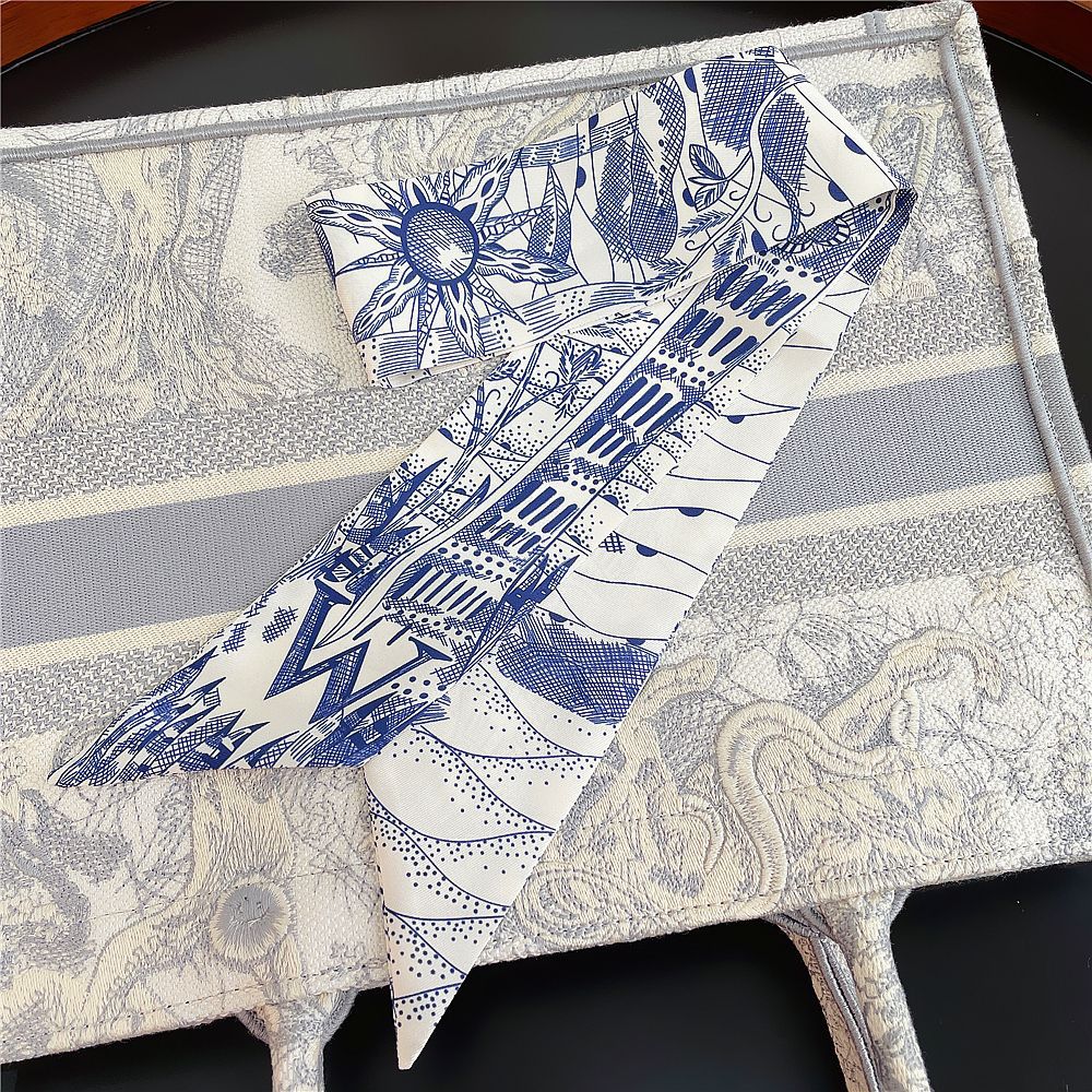 20g Weight Silk Scarf Classification Daily Occasion Silk Material Letter Pattern All Seasons Season Women'S Gender Printing Design Fashion Style Women's Fashion Letter Silk Printing Silk Scarves 54